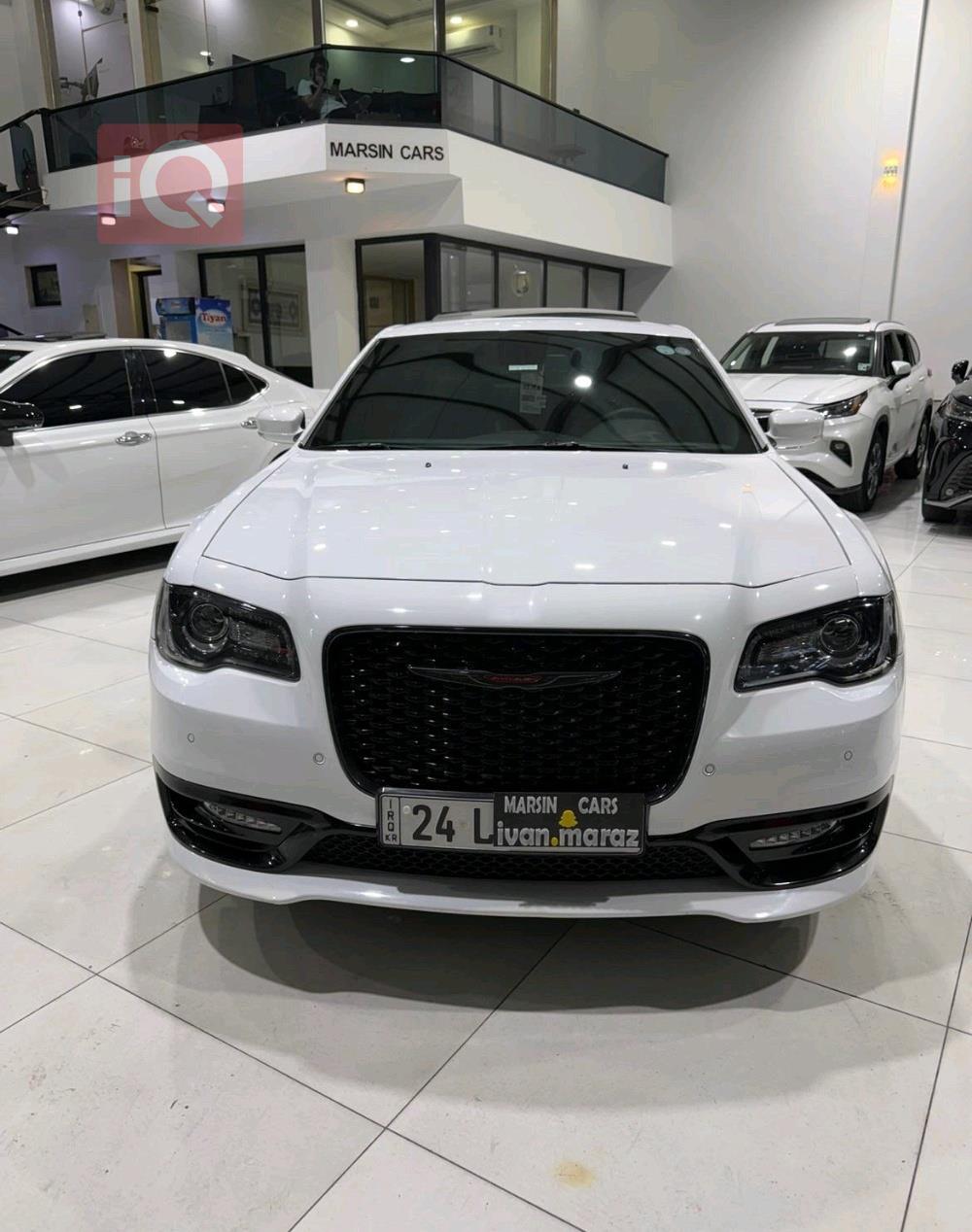 كرايسلر 300